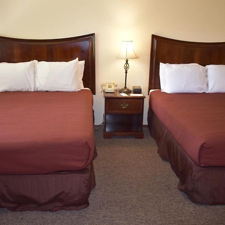 Lazy J Ranch Motel 쓰리리버스 외부 사진