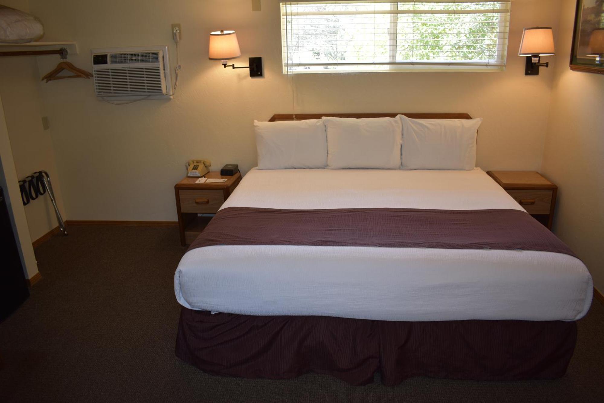 Lazy J Ranch Motel 쓰리리버스 외부 사진